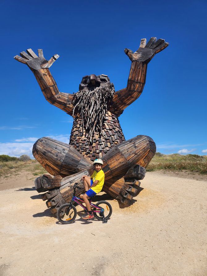 Met Giant of Mandurah